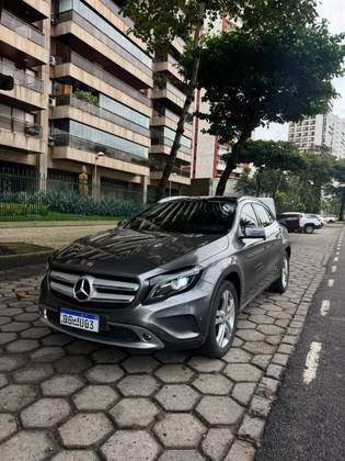 MERCEDES-BENZ GLA 250 2.0 16V TURBO GASOLINA ENDURO 4P AUTOMÁTICO MERCEDES-BENZ GLA 250 2.0 16V TURBO GASOLINA ENDURO 4P AUTOMÁTICO